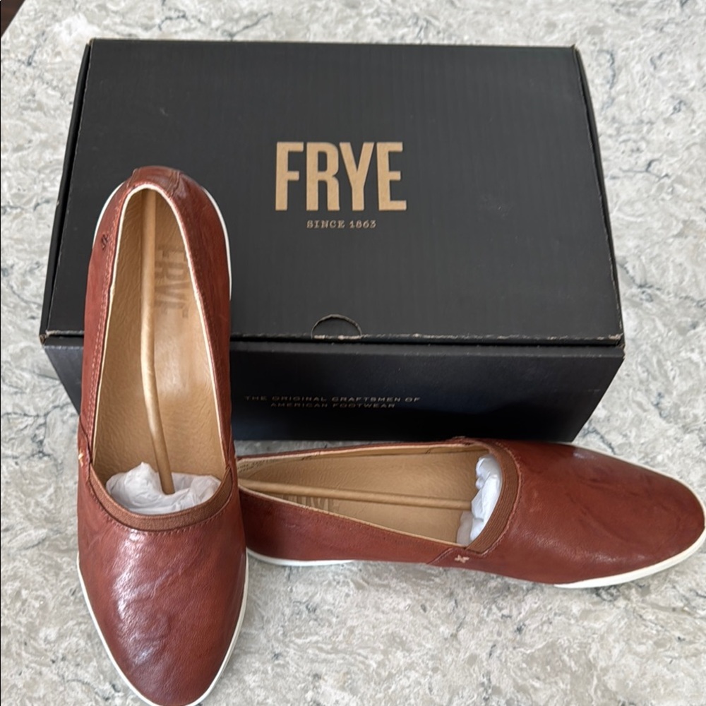 Frye Brown Flats and Loafers in High-Quality Leather